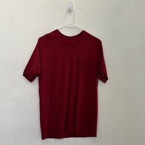 Lululemon Athletica Red Short Sleeve Tee